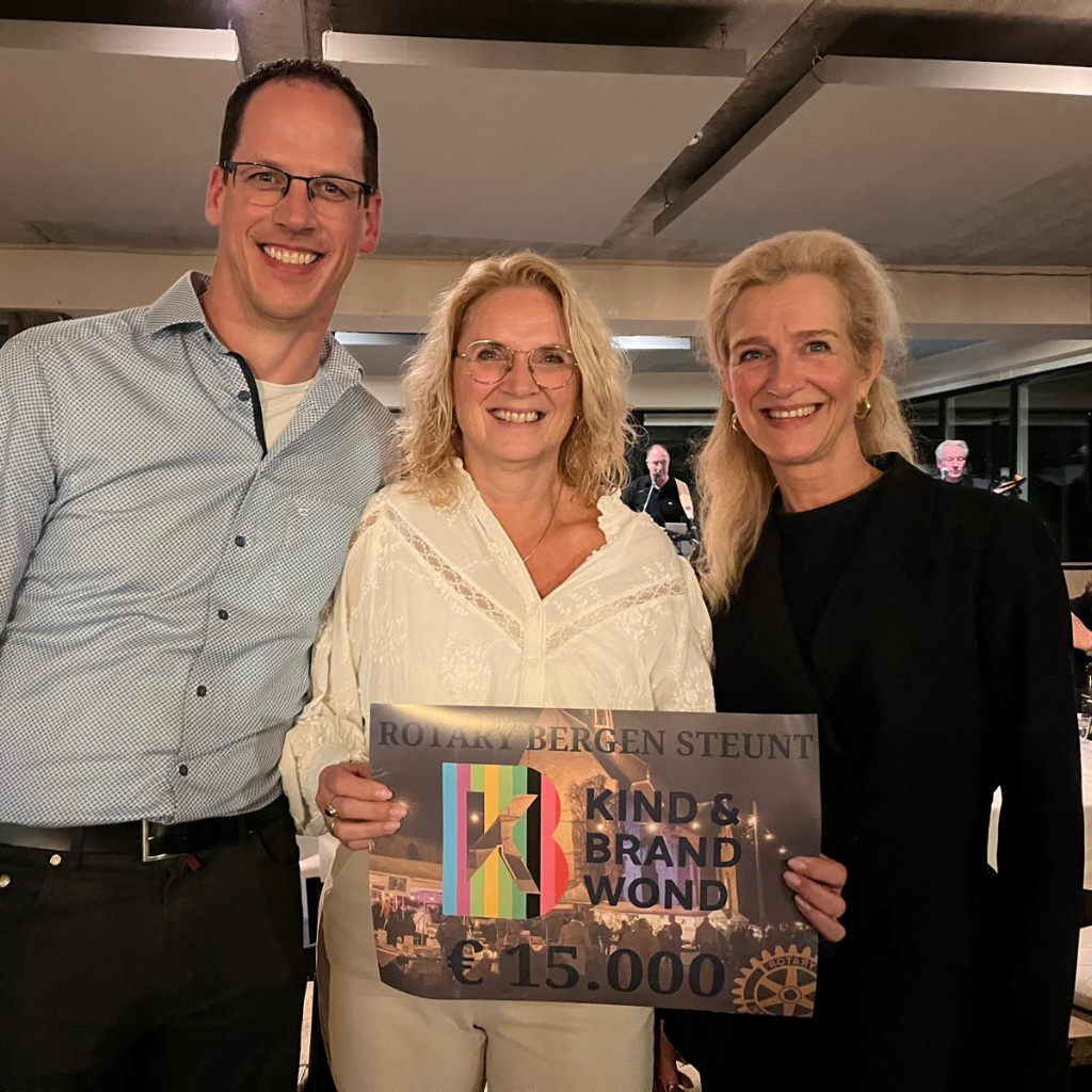 Cheque Kerstmarkt rotary Bergen